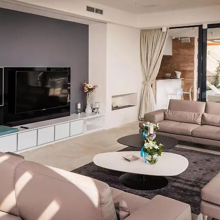 Luxury Princess Of Hvar With Pool Apartman *